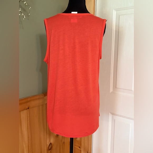 Loft Women's Orange/Coral Split Neck Sleeveless Shell Blouse Top size M NWT - Picture 5 of 12